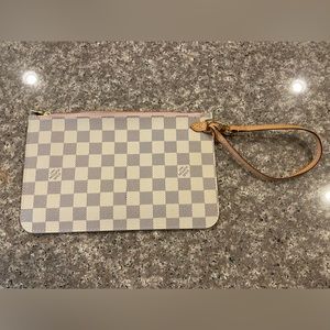 Louis Vuitton Damier Azur Neverfull pouch. Used in Very Good Condition